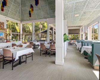 Sanctuary Resort Motor Inn - קופס הארבור - מסעדה