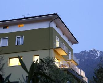 Albergo Drena - Ceniga - Building