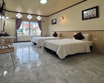Thanawan Resort - Soi Dao - Habitación