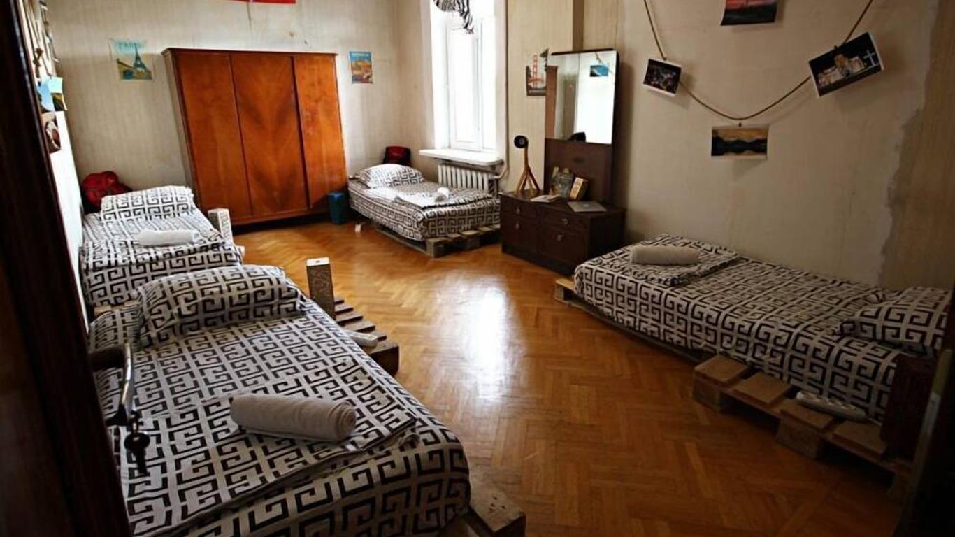 Dingo Backpackers Hostel