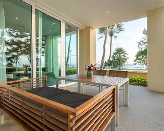 Stunning Karon Beachfront Apartment 707 - Karon - Patio