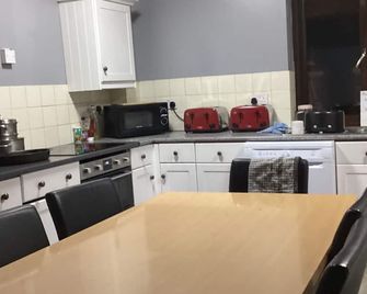 The Rathmore - Cambridge - Kitchen