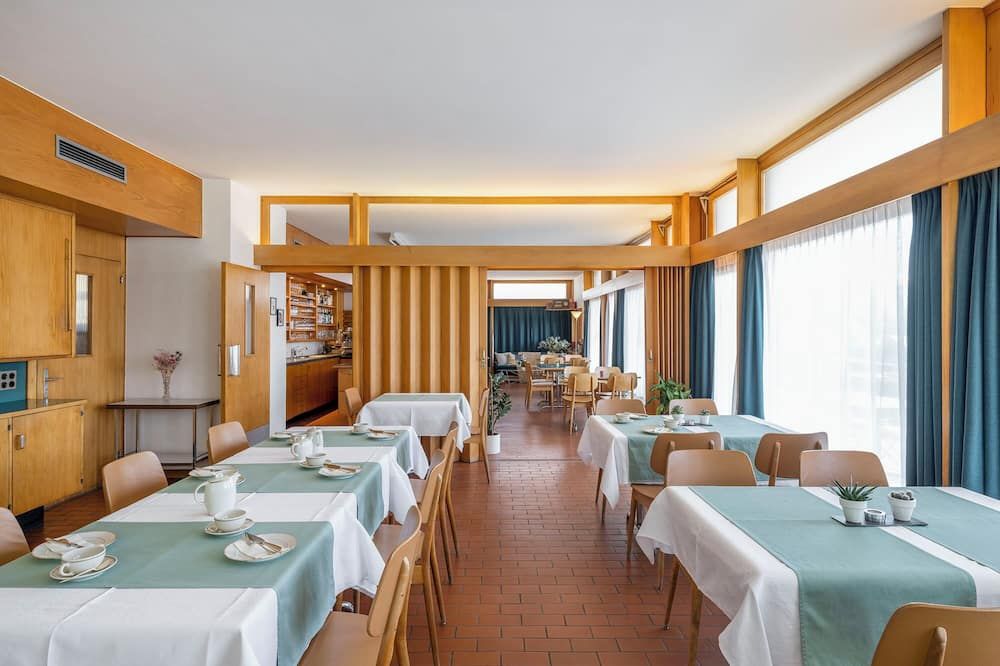 Hotel Historique Chez Elsy - Crans-Sapins - קראן-מונטאנה - מסעדה