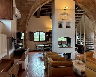 Agriturismo Podere Cortilla - Volterra