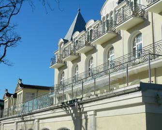 Bursztyn - Świnoujście - Building