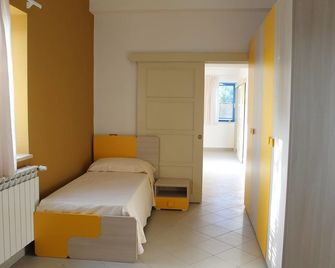 basilicata al volo - Brindisi Montagna - Habitación