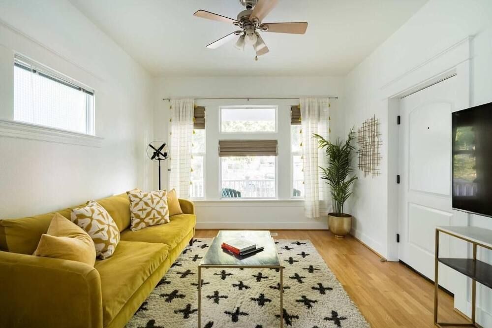 The Sunburst by Stay Portland - Mississippi Ave - פורטלנד - סלון