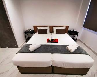 Nissi Avenue Suites - Ayia Napa - Makuuhuone