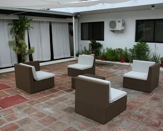 Hotel Zapata - Boca Chica - Patio