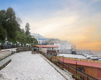 Hotel Vishnu Palace - Mussoorie