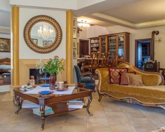 Luxury Villa Karteros - Karteros - Living room