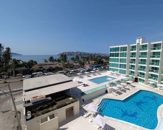 We Hotel Acapulco - Acapulco - Pool