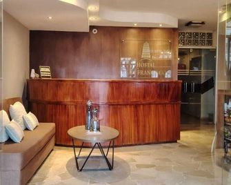 San Francisco Apart Hotel - גואיאקיל - דלפק קבלה