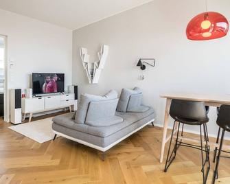 Holiday Home Helsinki rooftop by Interhome - Helsinki - Wohnzimmer