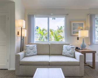 California Coastal Charm in Del Mar! Outdoor Pool, Free Parking, Kitchenette! - Del Mar
