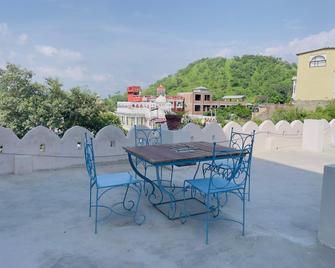 Rajwadi Palace - Kumbhalgarh - Patio