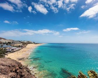 Apartamentos Atalaya De Jandía By Livvo - Morro Jable - Strand