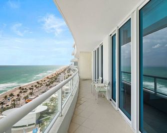 Oceanfront Ritz-Carlton 1 Bedroom Luxury Residence - Fort Lauderdale - Ban công