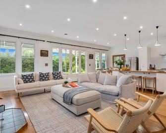 Botham's Beauty - Blenheim Holiday Home - Blenheim - Phòng khách