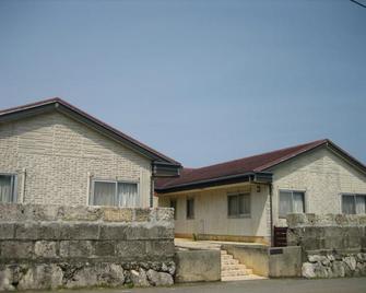 Pai Base Resort - Isla de Miyakojima - Edificio