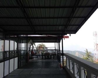 Deventure Hotel - Chail - Balcony
