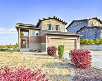 Pet-Friendly Poulsbo Abode w/ Mountain Views! - Poulsbo - Edificio