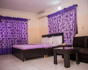 Peerage Retreat and Resort - Lagos - Bedroom