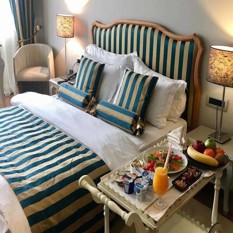 كلاسيك هوتل - تيرانا - غرفة نوم