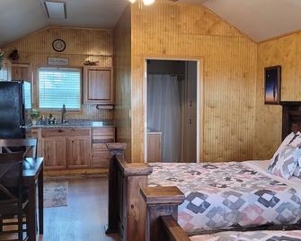 Cozy New Cabins - Seadrift - Bedroom