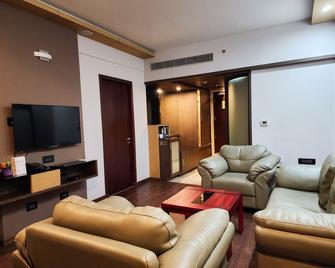 Dimora Hotel Thiruvananthapuram - טריבאנדרום - סלון