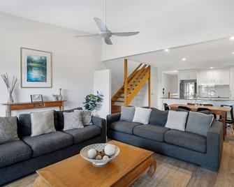 Aqua on Fletcher Street - Byron Bay - Stue