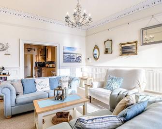 Apartment 1 - Uk32244 - Aberdyfi - Living room