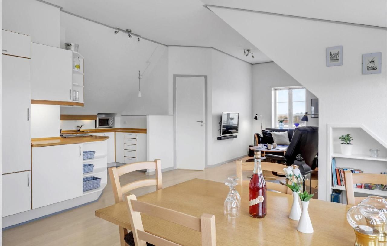 2 Bedroom Nice Apartment In Nexø – Nexø