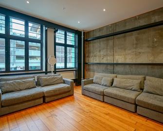 The Marion Hostel - Wellington - Living room