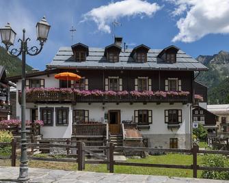 Incanto Walser Apartments Piazza - Макуньяга - Будівля