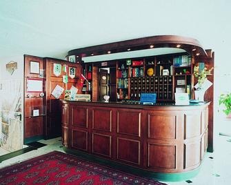 Hotel Casmona - Camogli - Recepcja