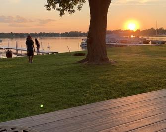 Atwood Lake Getaway - Howe - Außenansicht
