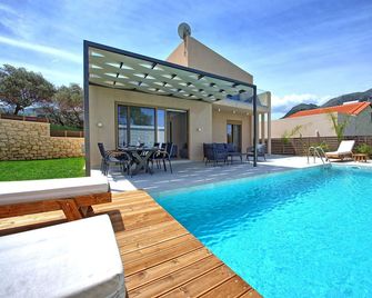 Villa Silentium Ionia by PosarelliVillas - Argyroupoli - Piscina