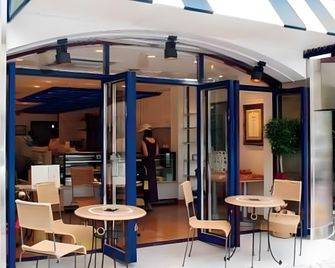 Hotel Half Time - Nara - Building