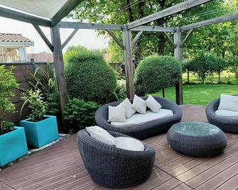 Comfortable villa near Bassin Arcachon & Bordeaux - Mios - Patio