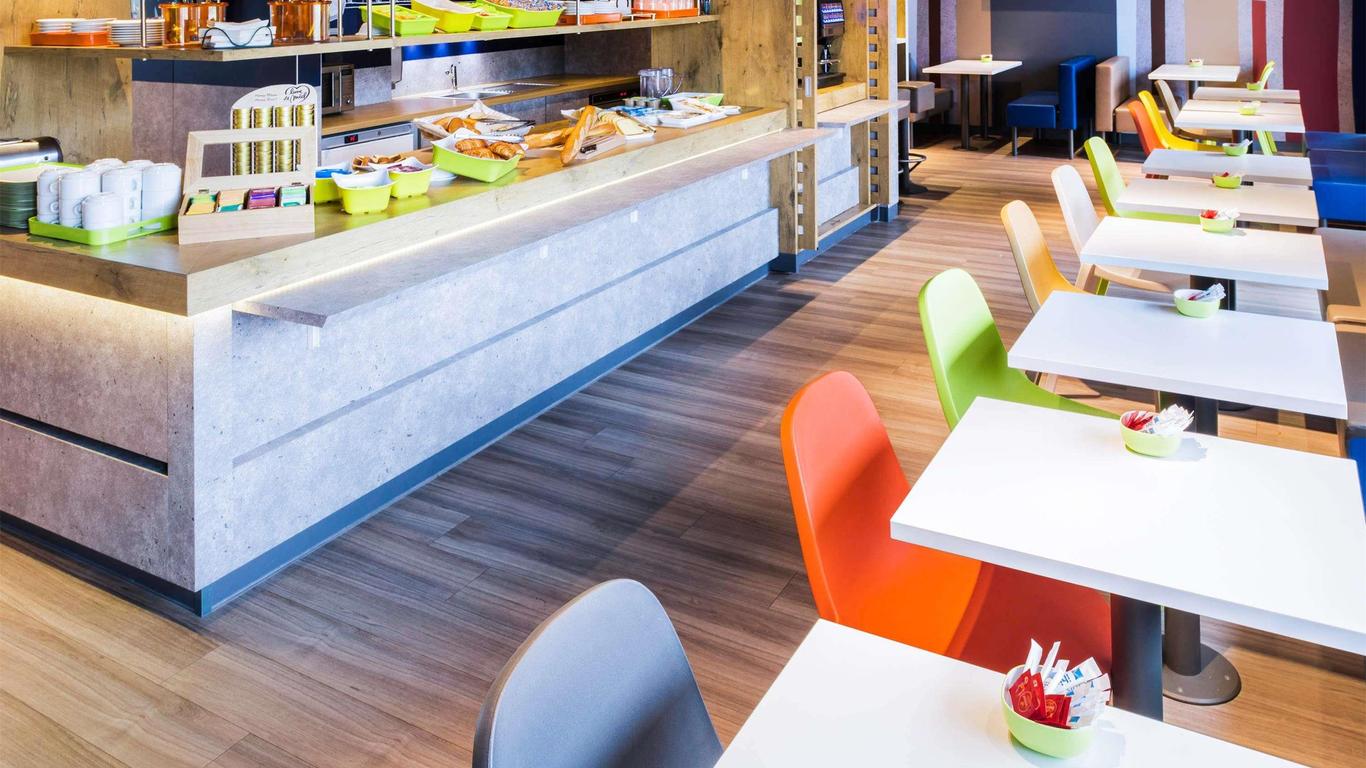 瓦朗斯宜必思快捷酒店