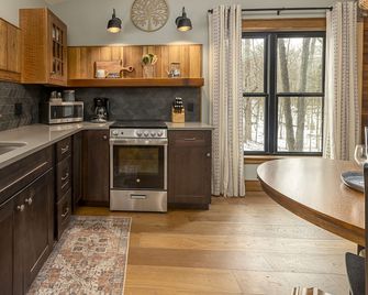 Modern 1BR Cabin w/ Hot Tub Near Carbondale - Carbondale - Küche