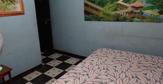 Quoyas Inn - Davao City - Schlafzimmer