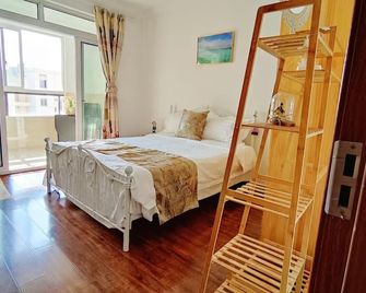 Mrs Li's Home -- Metro Line No 7 nearby --Shanghai University - Shanghai - Schlafzimmer