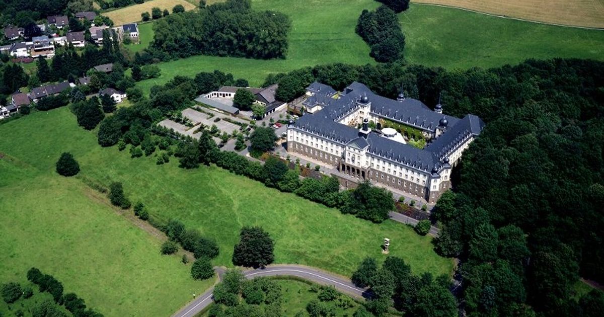 kardinal schulte haus 77 2 2 3 bergisch gladbach hotel deals reviews kayak