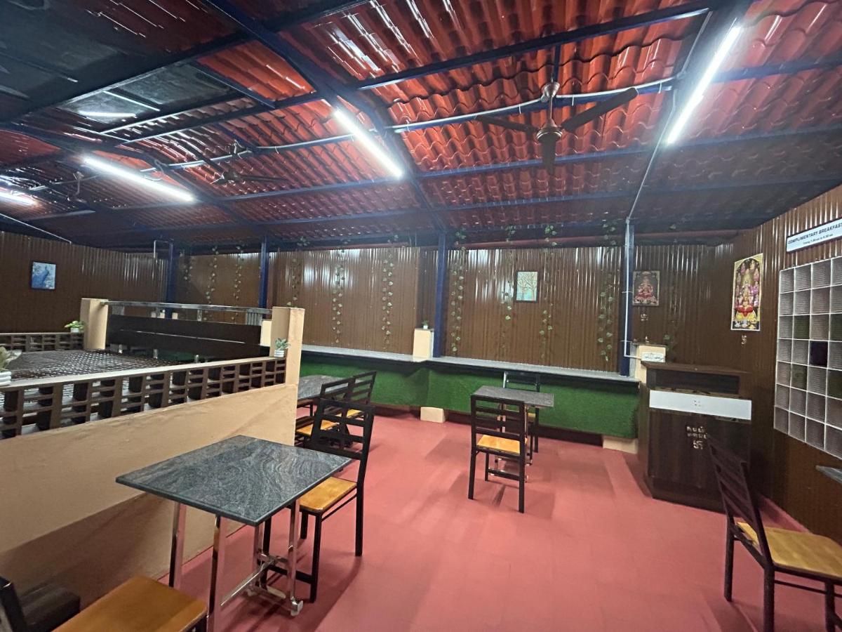 Hotel Jothi thumbnail 3