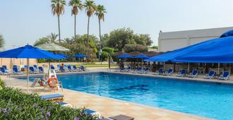 Bm Beach Hotel - Ra’s al-Chaima - Pool