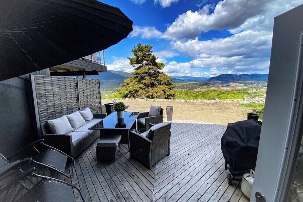 Golf course , mountains and lake views Stepping Stones Retreat - Vernon - Balcone