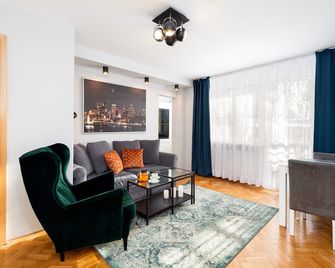 Kairos Apartments - Spodek II - 100 m od Spodka - Katowice - Pokój dzienny