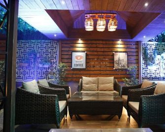 Capital O 1299 Mukut Regency - Ghaziabad - Lounge